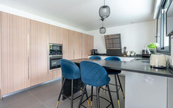 Maison à vendre    5 pièces •  Nogent-sur-Marne