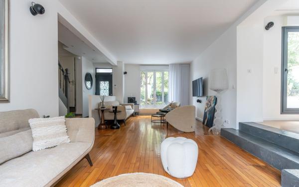 Maison à vendre    5 pièces •  Nogent-sur-Marne