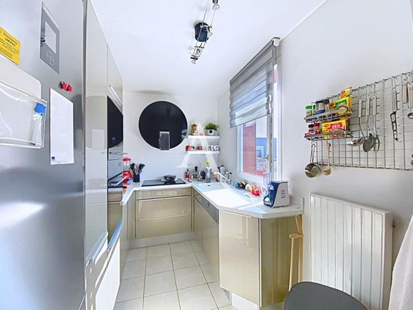 À VENDRE MASSY ATLANTIS DERNIER ÉTAGE Appartement Massy 4 pièce(s) 87.24 m2