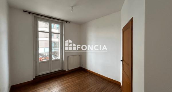 Location Appartement 5 pièces 73.66 m² - Charleville-mézières 08000