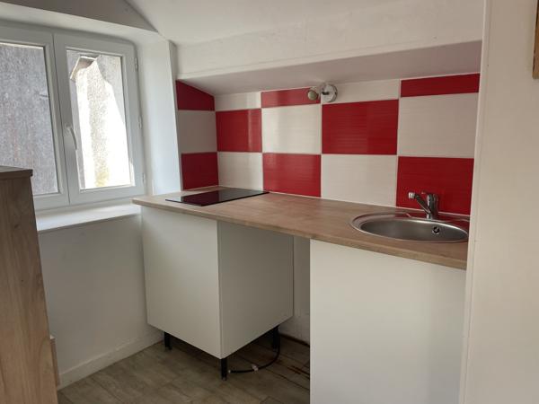 Appartement
         1 pièce
        - 16 m² 67 200 € *