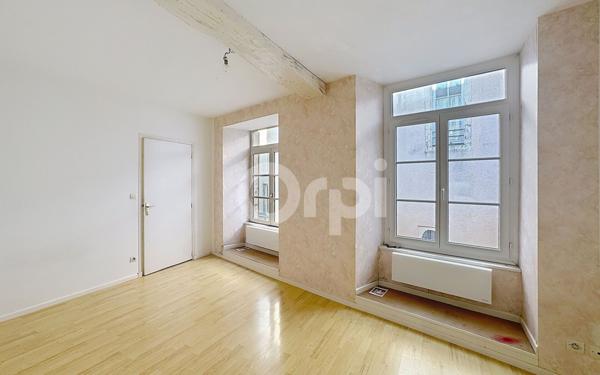 Appartement à louer    1 pièce •  Chaumont