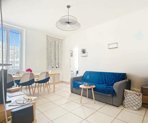 À vendre Appartement lumineux 4 pièces de 74 m²  Secteur Prado / Saint-Giniez 13008 Marseille