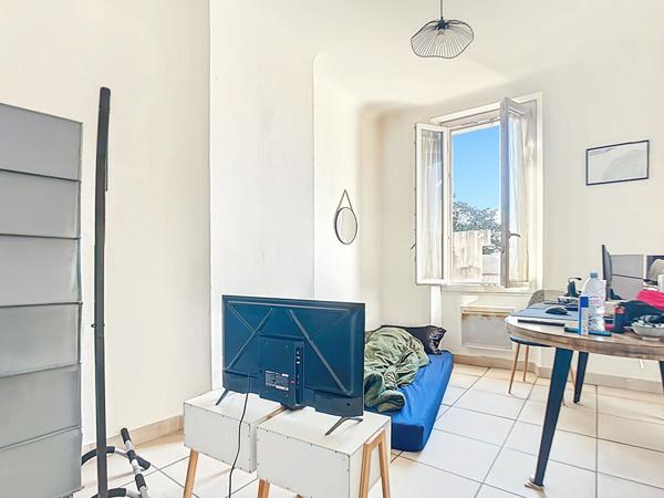 À vendre Appartement lumineux 4 pièces de 74 m²  Secteur Prado / Saint-Giniez 13008 Marseille