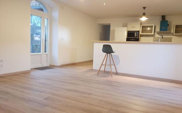 Appartement à louer    3 pièces •  Rosières