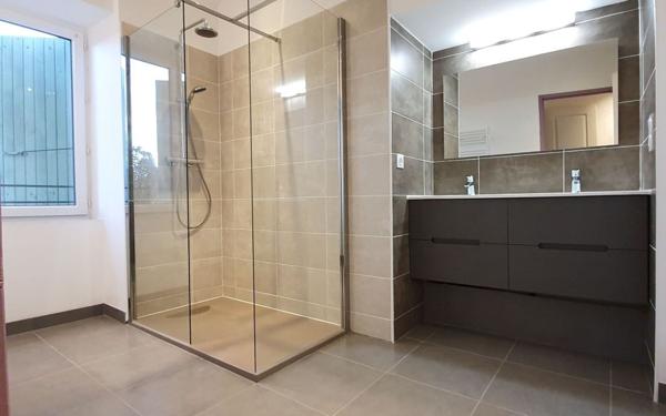 Appartement à louer    3 pièces •  Rosières