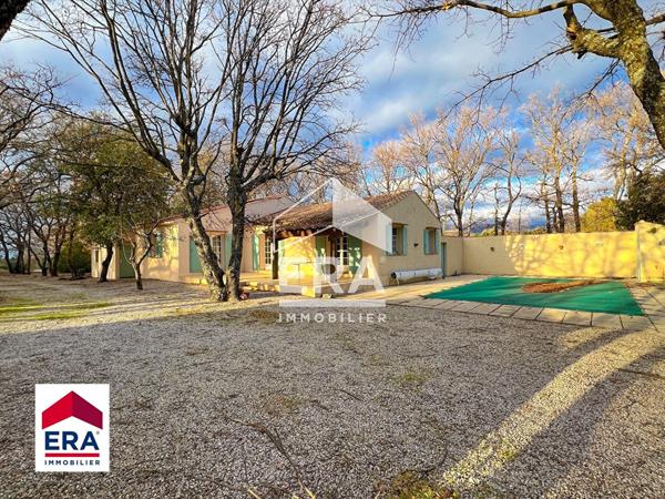 Maison Malemort Du Comtat 8 pièce(s) 182 m2 avec piscine