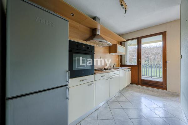 T2 + place de parking + grenier