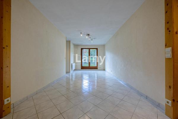 T2 + place de parking + grenier