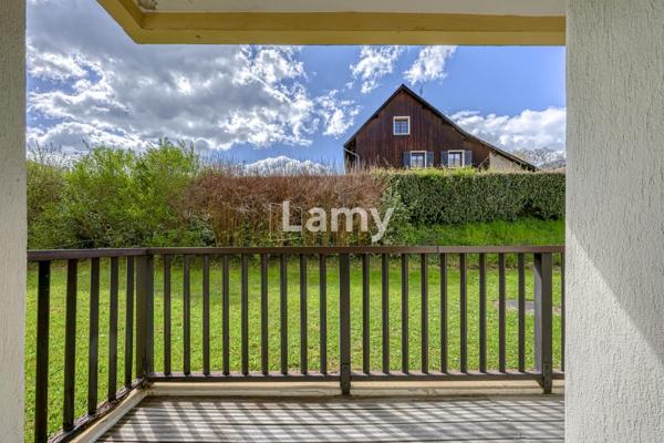 T2 + place de parking + grenier