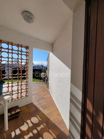 ( 85 ) entre NOIRMOUTIER , PORNIC et CHALLANS à vendre centre ville BEAUVOIR SUR MER maison de 181 m² 4 chambres , garage , terrain clos de 396 m²