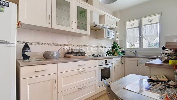 Appartement Les Sables D Olonne 2 pièces terrasse cave plage et commerces à pied