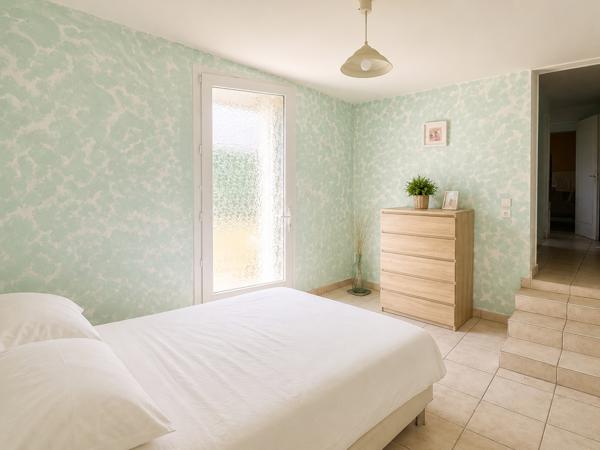 Maison Rue Victor Basch 33920 st yzan de soudiac