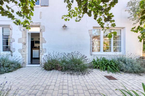 Vente Maison de luxe Loix 5 Pièces 121 m²