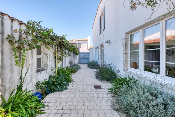 Vente Maison de luxe Loix 5 Pièces 121 m²