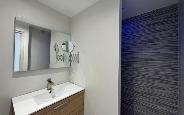 Appartement à vendre    5 pièces • 101,60 m2 Pézenas