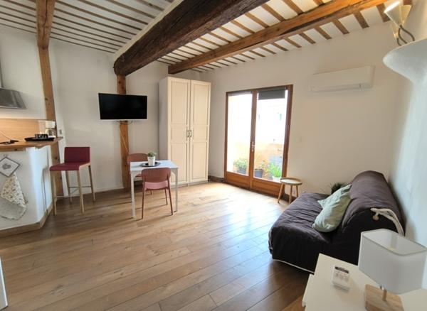 Appartement Pernes Les Fontaines avec balcon