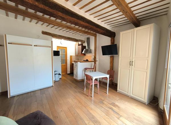 Appartement Pernes Les Fontaines avec balcon