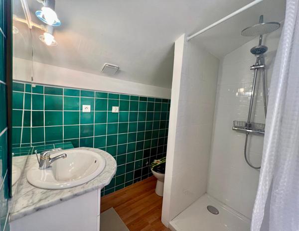 Fuveau (13710) FUVEAU T1 avec grande terrasse et parking