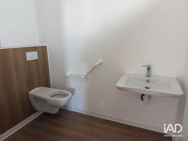Location bureaux 155 m² Signes