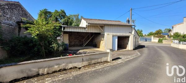 Maison de village 4 pièces de 88 m² à Airvault (79600)