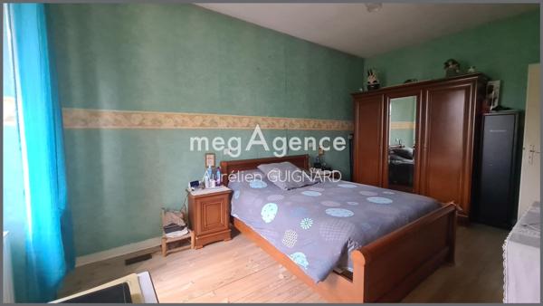 Maison à BRESSUIRE, 79300 - 6 pièces 127m²