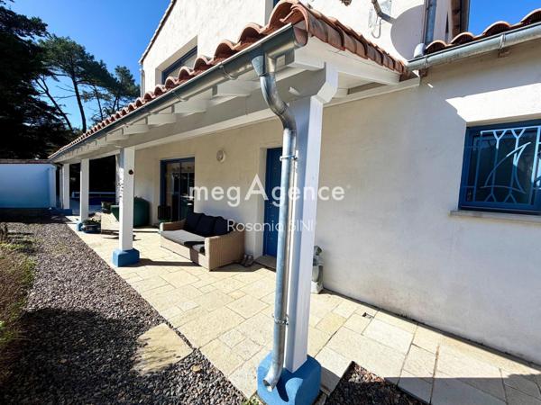 Maison à LONGEVILLE-SUR-MER, 85560 - 7 pièces 223m²
