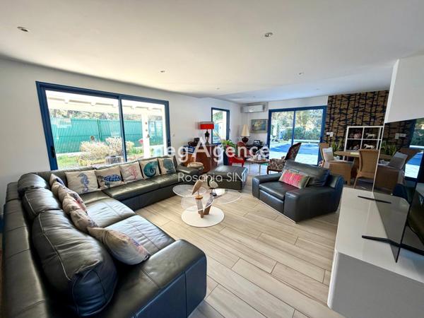 Maison à LONGEVILLE-SUR-MER, 85560 - 7 pièces 223m²