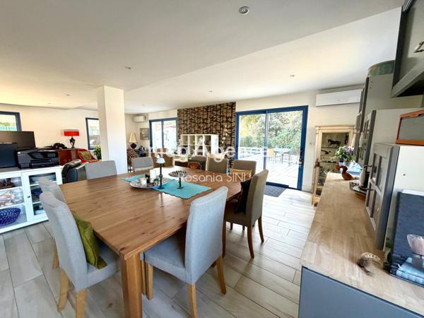 Maison à LONGEVILLE-SUR-MER, 85560 - 7 pièces 223m²