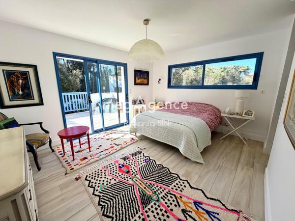 Maison à LONGEVILLE-SUR-MER, 85560 - 7 pièces 223m²