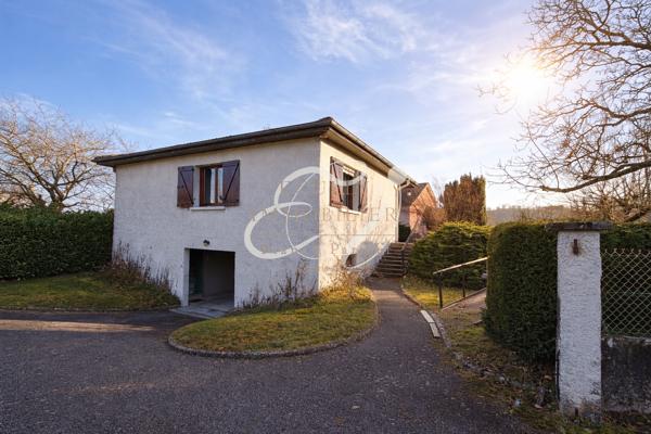 Maison individuelle sur 800 m² de parcelle - Meyrié