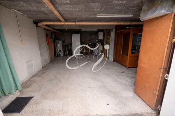 Maison individuelle sur 800 m² de parcelle - Meyrié