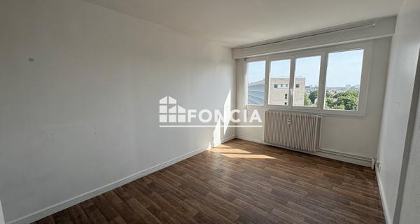 Location Studio 19.4 m² - Melun 77000