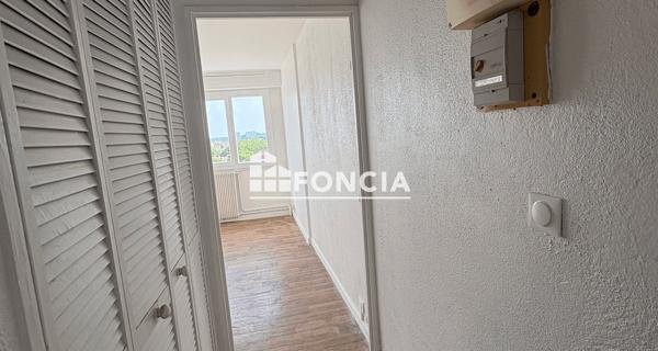 Location Studio 19.4 m² - Melun 77000