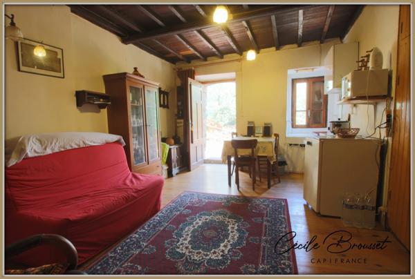Maison de caractère à vendre 4 pièces TAULIS (66)