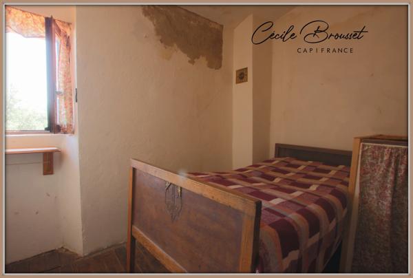 Maison de caractère à vendre 4 pièces TAULIS (66)