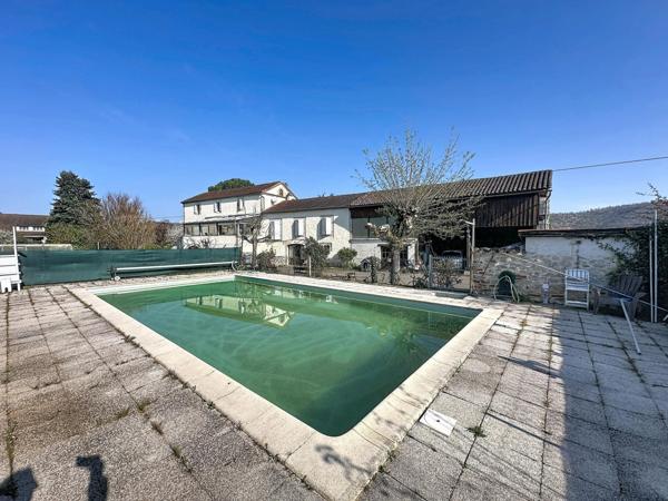Maison de caractère de 225 m2 , 5 chambres ,  piscine