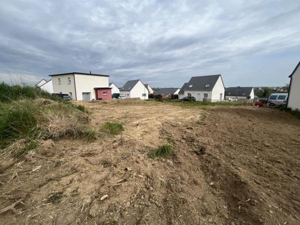 Terrain à vendre 72 345 € Saint-Martin-des-Champs 654 m² DPE