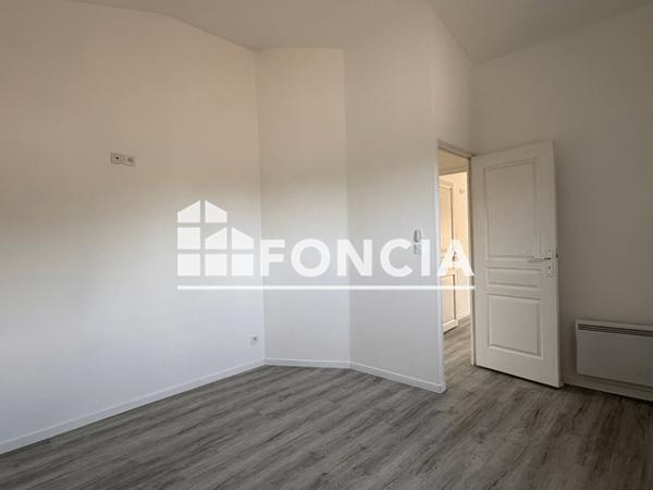 Location Appartement 4 pièces 71.42 m² - 276 RUE GENERAL DE GAULLE Vizille 38220