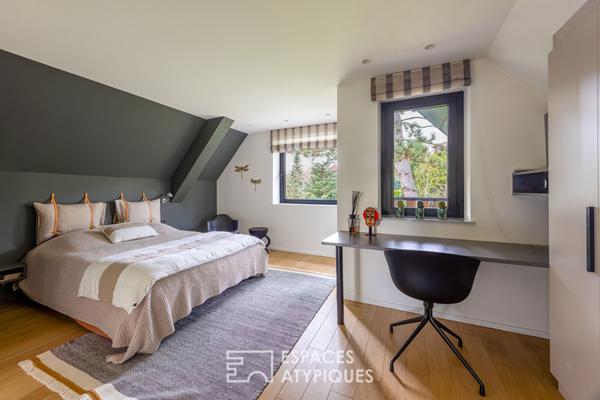 Maison d’architecte avec piscine et jardin paysager