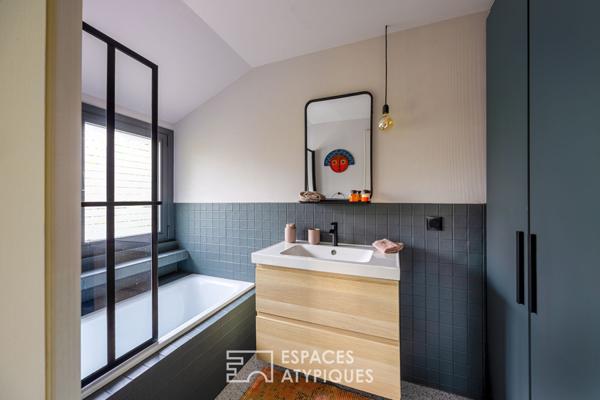 Maison d’architecte avec piscine et jardin paysager