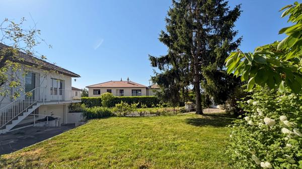 MAISON DE VILLAGE