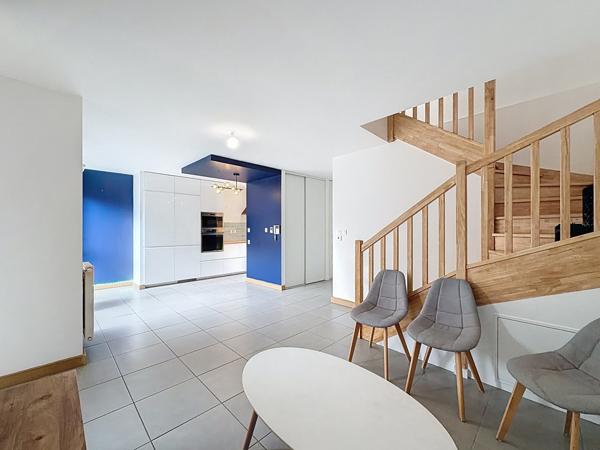 Villeurbanne (69100) Maison contemporaine lumineuse - jardin et Garage – Villeurbanne