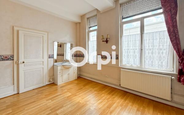 Maison à vendre    9 pièces • 160 m2 Arras