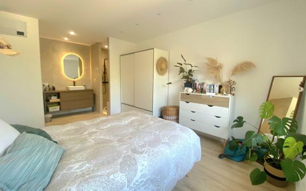 Appartement à vendre    4 pièces • 99,62 m2 Sanary-sur-Mer