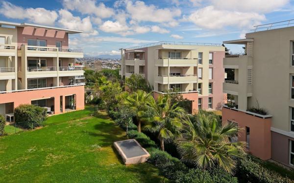 Appartement à vendre    2 pièces • 41 m2 Villeneuve-Loubet