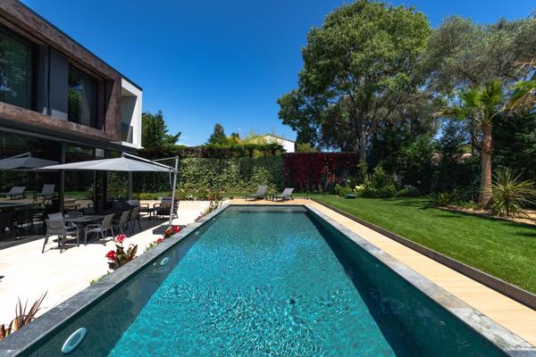 Vente Maison contemporaine Cap D'Antibes 8 Pièces 404 m²