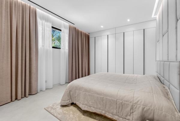 Vente Maison contemporaine Cap D'Antibes 8 Pièces 404 m²