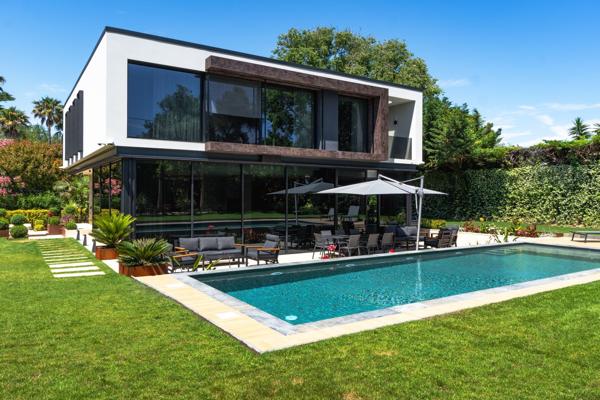Vente Maison contemporaine Cap D'Antibes 8 Pièces 404 m²