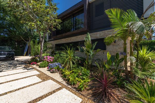 Vente Maison contemporaine Cap D'Antibes 8 Pièces 404 m²